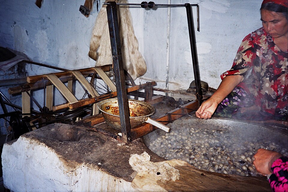 Yodgorlik ipak fabrikasi